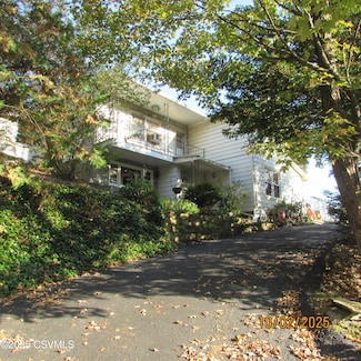 118 Chervanik Rd, Sunbury, PA 17801