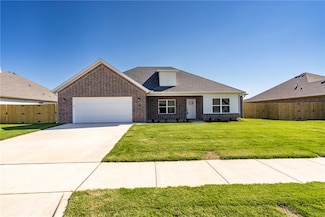 158 N Banner Ave, Farmington, AR 72730