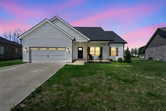 678 Mcintyre St, Bowling Green, KY 42101