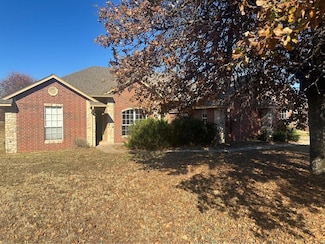 2380 Holden Ln, Blanchard, OK 73010