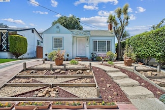 7525 Circle Hill Dr, Oakland, CA 94605