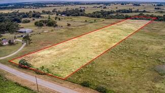 36536 Betka Rd, Hempstead, TX 77484
