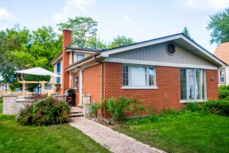 1864 Illinois St, Des Plaines, IL 60018