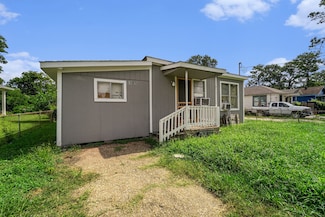 5105 Earline St, Houston, TX 77016