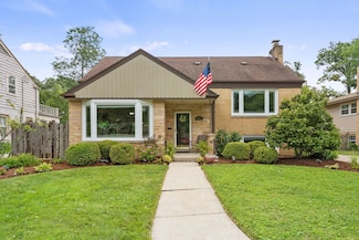 921 N Brainard Ave, La Grange Park, IL 60526