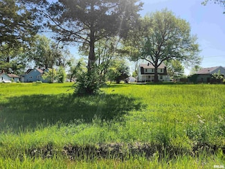 436 NE Railroad St, Ashley, IL 62808