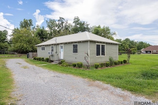 19367 Mimosa St, Vacherie, LA 70090
