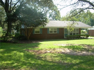 2012 Doncaster Dr, Albany, GA 31707