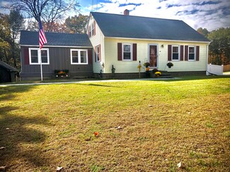 34 Oakman St, Turners Falls, MA 01376