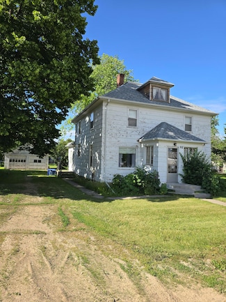 112 1st St NW, Warner, SD 57479