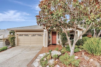 10661 Hillside Ln, Carmel, CA 93923