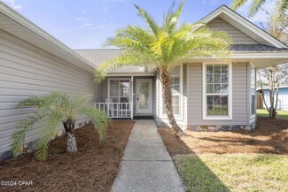 3702 Shoreline Cir, Panama City, FL 32405