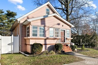 18 Liberty St, Fords, NJ 08863