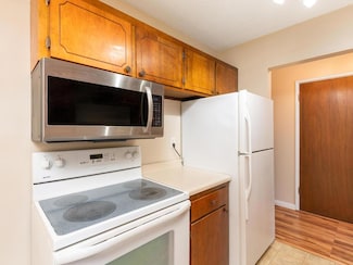 4351 Parklawn Ave Unit 209E, Edina, MN 55435