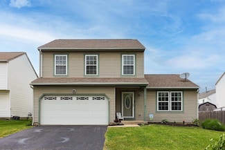 380 Oak Village Dr, Columbus, OH 43207