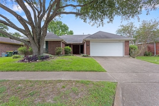 2120 Westminister St, Pearland, TX 77581