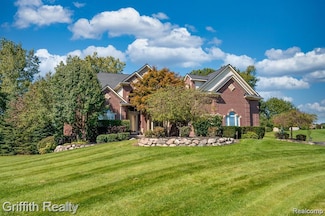 1804 Morgan Lake Ct Unit 33, Brighton, MI 48114