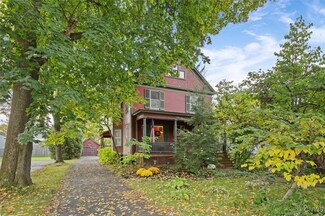 53 College St, Clinton, NY 13323