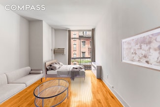 184 Thompson St Unit 2P, New York, NY 10012