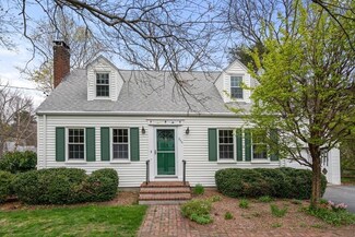 356 Common St, Walpole, MA 02081