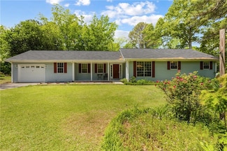 40 Carole Dr, Carrollton, GA 30117
