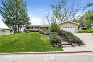 607 8th Ave, New Glarus, WI 53574