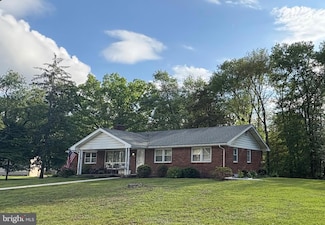 396 Franklin St, Clayton, NJ 08312