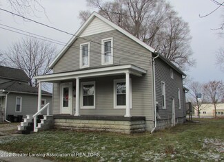 108 W Perry St, Durand, MI 48429