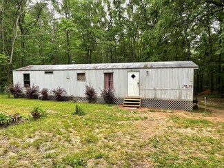 178 Little Ricky Rd, Eclectic, AL 36024