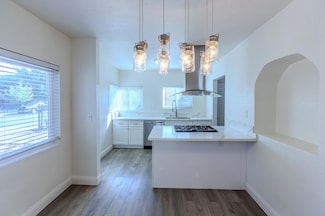 4422 52nd St, Sacramento, CA 95820