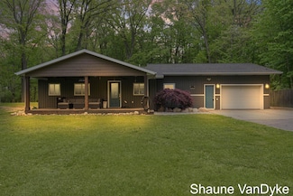 5326 Division Ave N, Comstock Park, MI 49321