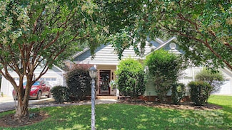 160 Tarrington Dr, Statesville, NC 28625