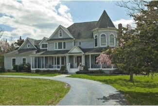 62 N Hill Rd, Ringoes, NJ 08551