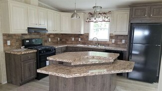 135 Pebblewood Dr Unit 153, Charlestown, NH 03603