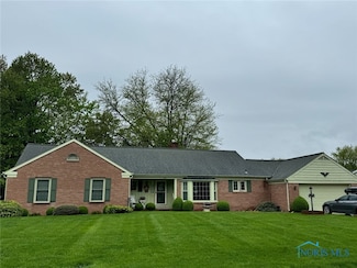 1006 Fairlawn St, Bryan, OH 43506