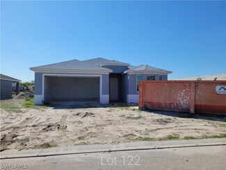 1075 Jackson Ct, Immokalee, FL 34142