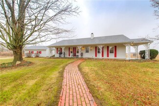 211 McShirley St, Sulphur Springs, IN 47388