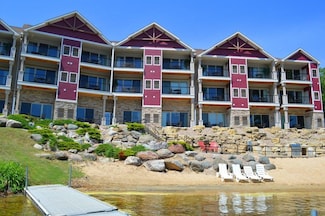 680 E Hiawatha Dr Unit 406, Wisconsin Dells, WI 53965