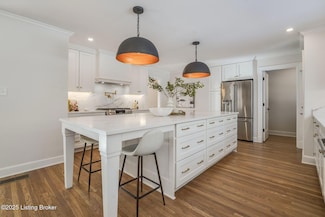 611 Southview Dr, Louisville, KY 40207