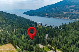 1 Green Bay Rd, Sagle, ID 83860