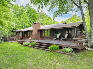 1091 N Amber Lake Ln, Lac Du Flambeau, WI 54538