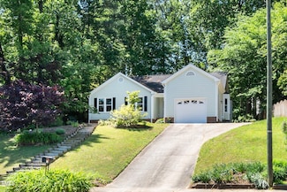 203 Needle Park Dr, Cary, NC 27513