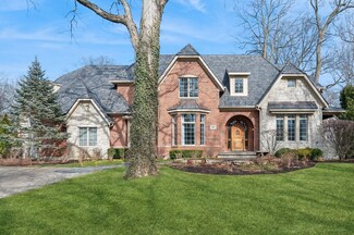 24 Oxford Dr, Lincolnshire, IL 60069