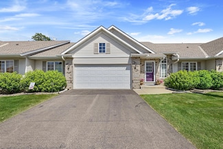 13233 Williamsberg Dr, Savage, MN 55378