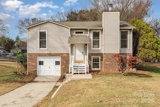 11031 Mallard Crossing Dr, Charlotte, NC 28262