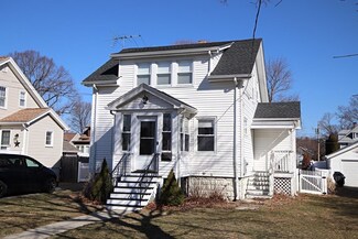 17 Parker St, Saugus, MA 01906