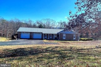 133 Upper Hawk Ridge Rd, Petersburg, WV 26847