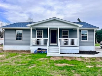 91 2nd St, Crown City, OH 45623