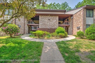 119 Amberly Dr Unit G, Manalapan, NJ 07726