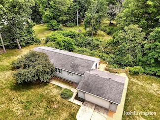 6306 E Carrigan Dr, Newaygo, MI 49337